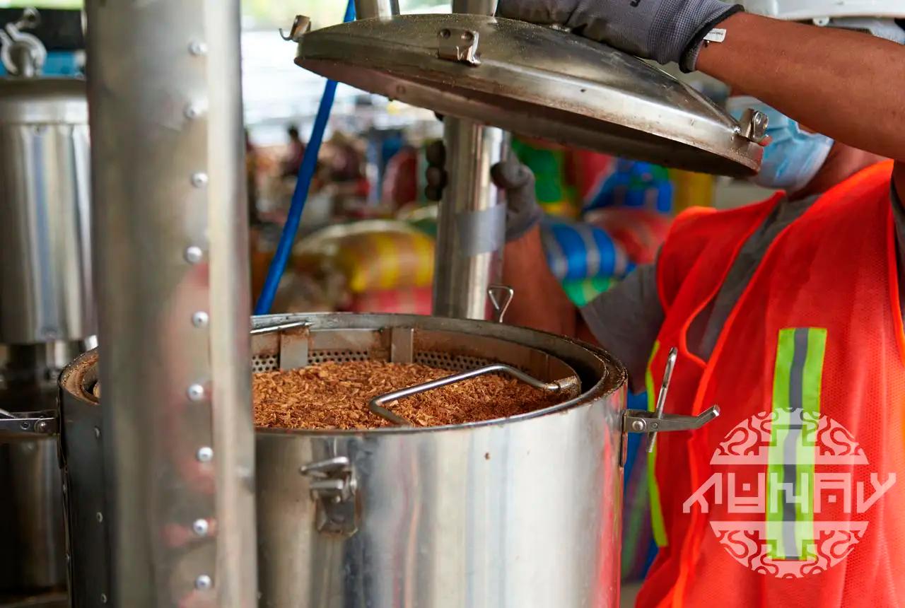 Palo Santo Essential Oil Bulk Supplier